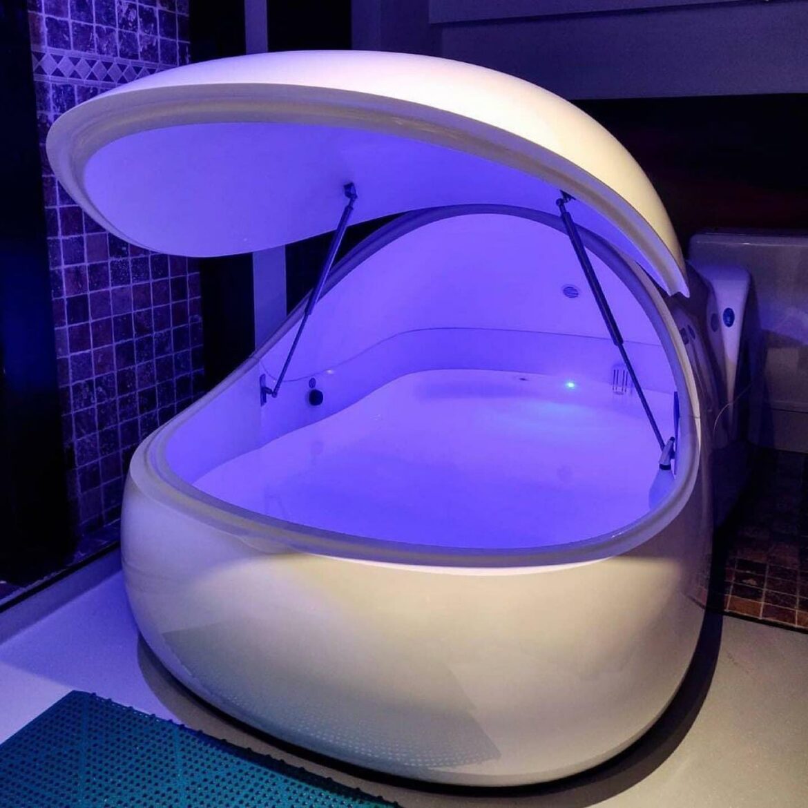Float tank